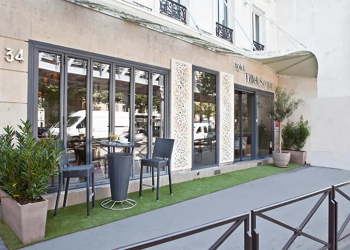 Hotel Eiffel Segur Parigi