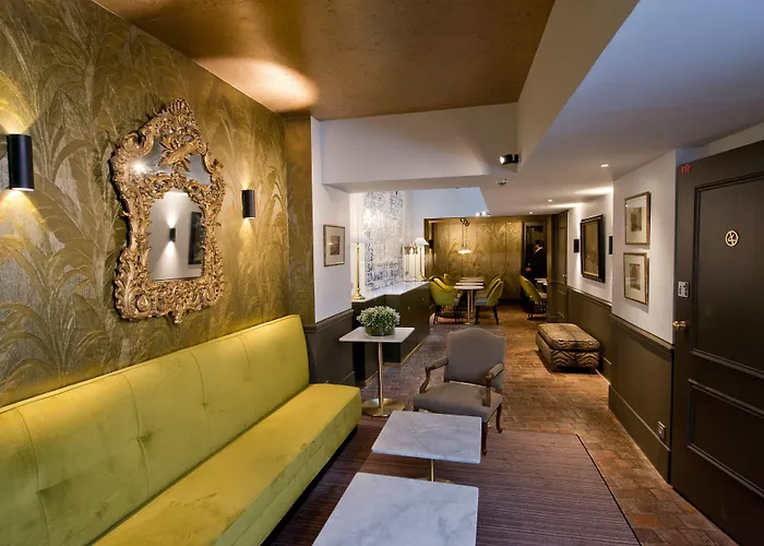 Hotel Henri IV Rive Gauche Parigi
